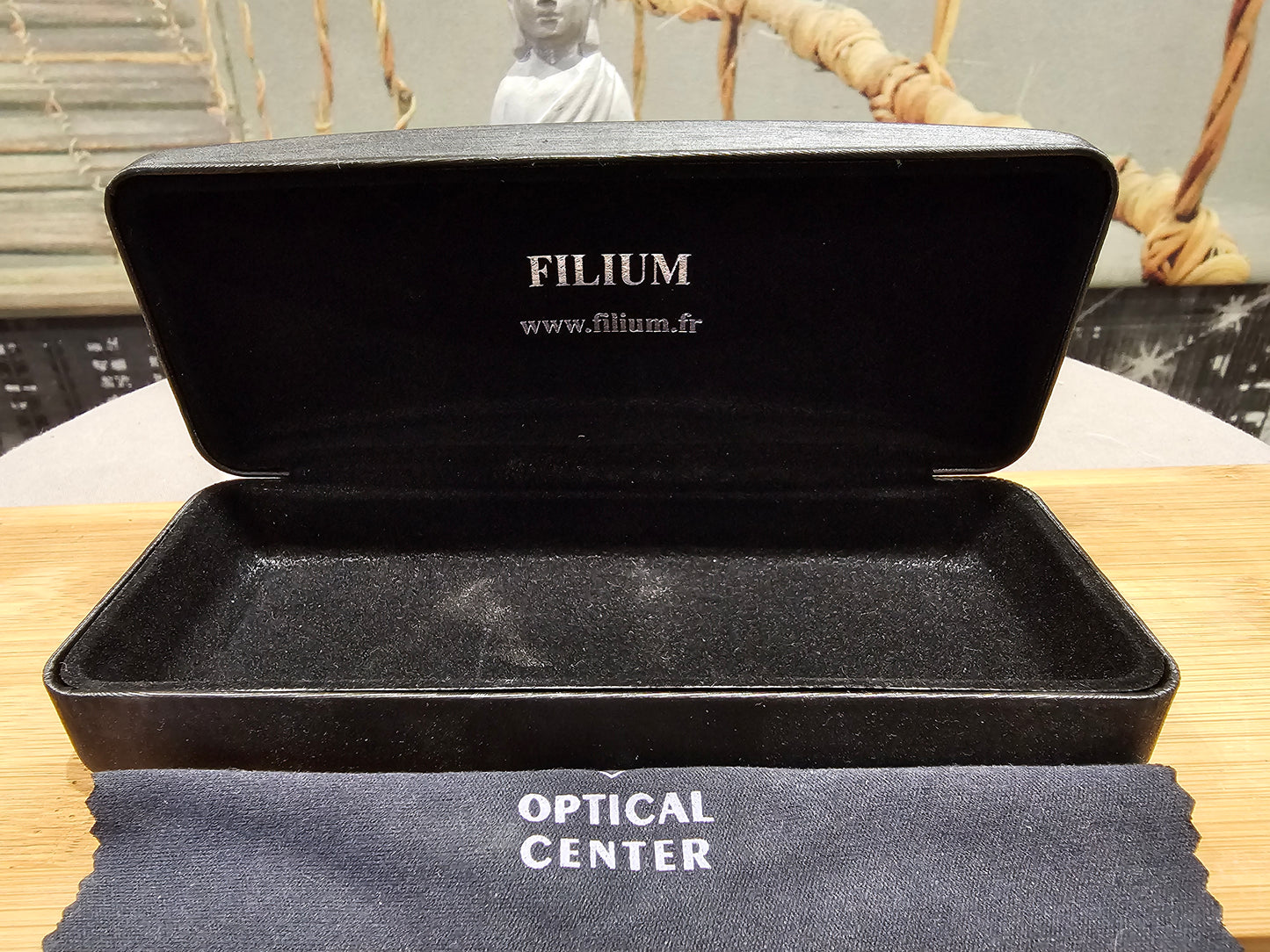 Boîtier à Lunettes Filium Rigide + Essuie Main Optical Center
